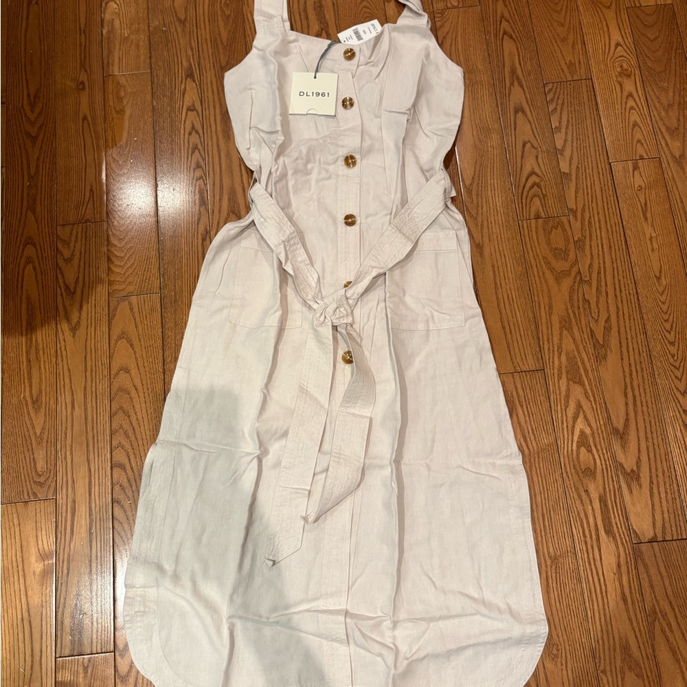 DL1961 Off-White Button-Down Top